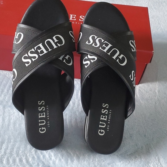 Guess sandals - Picture 2 of 4